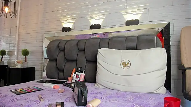 jade heartt online show from 10, 1, 2026