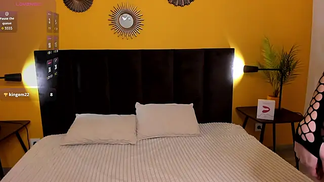 Jessie Curlyy online show from 18, 11, 2025