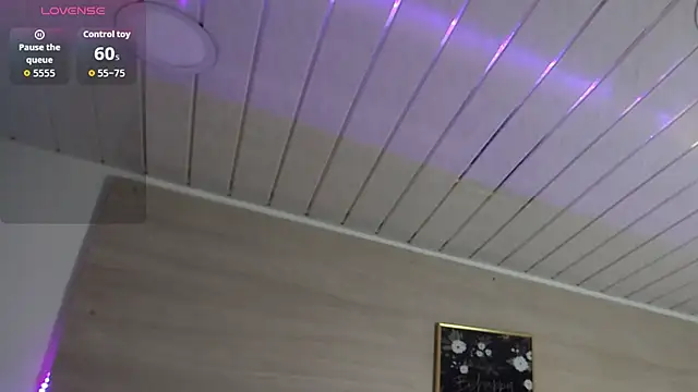 Cristal Velle online show from 22, 10, 2025