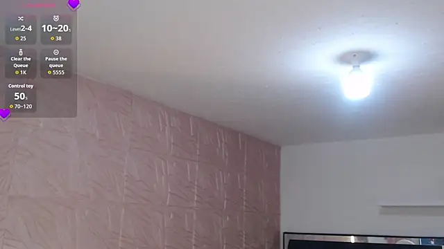 Snapshot of Aleska128 chatting on 6, 4, 2026 Aleska128 online show from 6, 4, 2026