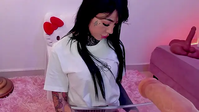 Dani Valen online show from 28, 10, 2025