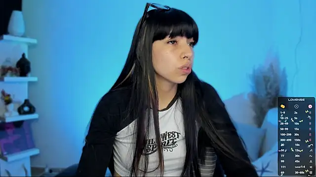 Saraa Desiree online show from 17, 12, 2025