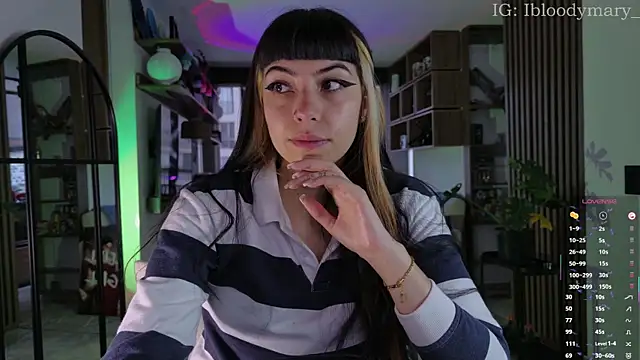 Saraa Desiree online show from 13, 5, 2026