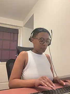 Melia Rayne online show from 30, 4, 2026
