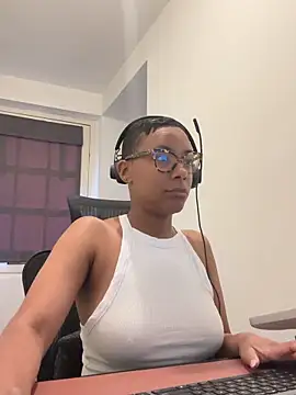 Melia Rayne online show from 6, 5, 2026