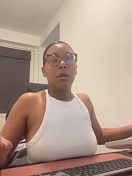 Melia Rayne online show from 7, 5, 2026