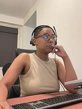 Melia Rayne online show from 11, 5, 2026