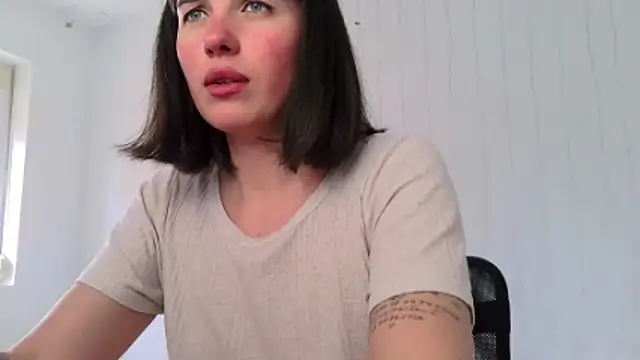 neferutt online show from 8, 4, 2026