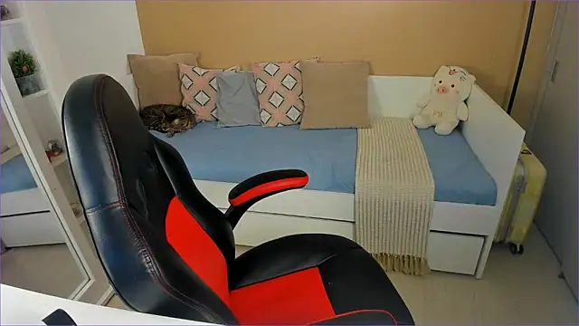 ValentinaMilann online show from 18, 11, 2025