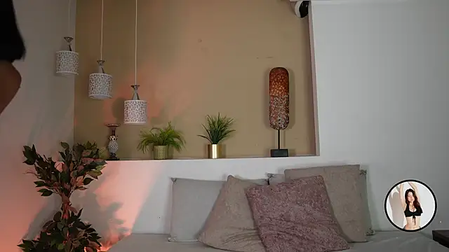 Snapshot of alison222_ chatting on 5, 11, 2025 alison222 online show from 5, 11, 2025