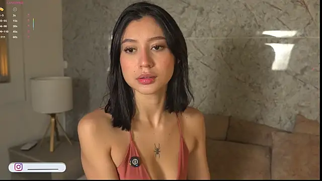 Snapshot of alison222_ chatting on 15, 1, 2026 alison222 online show from 15, 1, 2026