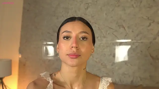 Snapshot of alison222_ chatting on 5, 2, 2026 alison222 online show from 5, 2, 2026