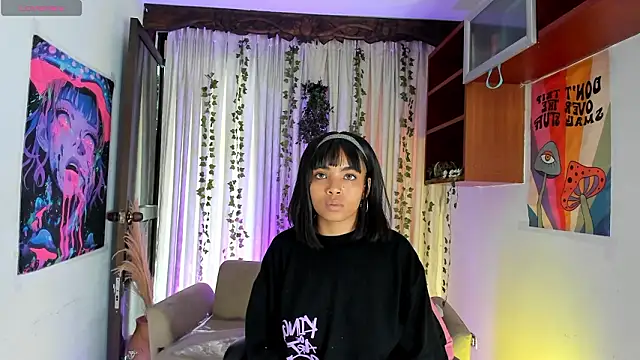 Snapshot of SarahLynn7 chatting on 2, 2, 2026 SarahLynn7 online show from 2, 2, 2026