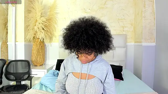 Snapshot of SarahLynn7 chatting on 7, 2, 2026 SarahLynn7 online show from 7, 2, 2026