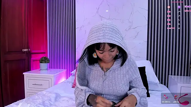 Snapshot of SarahLynn7 chatting on 21, 6, 2026 SarahLynn7 online show from 21, 6, 2026