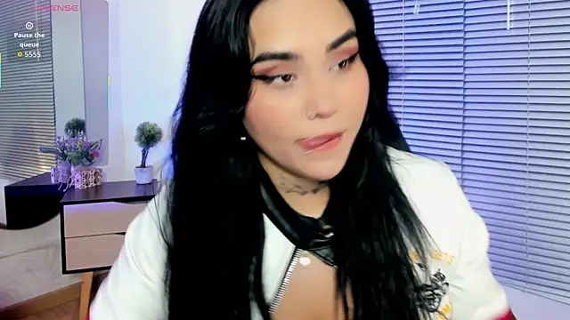 elaia muller  online show from 8, 1, 2026