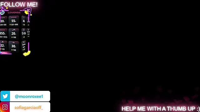 Snapshot of Moonroxe_ chatting on 8, 10, 2025 Moonroxe online show from 8, 10, 2025