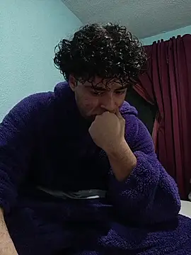 Snapshot of DocPepino chatting on 5, 11, 2025 DocPepino online show from 5, 11, 2025