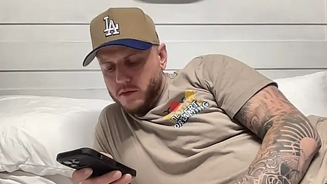 Snapshot of Thegreatwhitepipe chatting on 24, 9, 2025 Thegreatwhitepipe online show from 24, 9, 2025