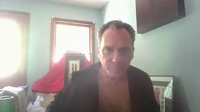 Snapshot of HunkofRock chatting on 2, 5, 2026 HunkofRock online show from 2, 5, 2026