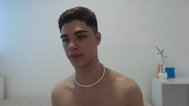 Snapshot of juanes_puthee chatting on 21, 3, 2025 juanes puthee online show from 21, 3, 2025