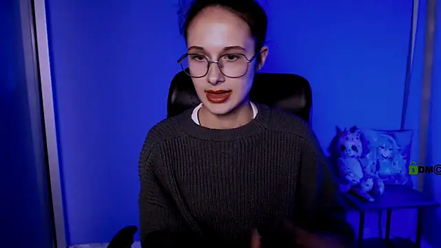 Snapshot of mona_cloud chatting on 9, 10, 2025 mona cloud online show from 9, 10, 2025