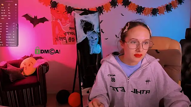 Snapshot of mona_cloud chatting on 3, 11, 2025 mona cloud online show from 3, 11, 2025