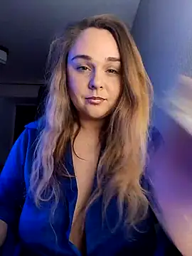 Juicy PeachLux online show from 28, 10, 2025