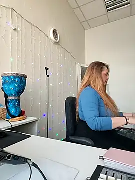 Snapshot of Juicy_PeachLux chatting on 12, 2, 2026 Juicy PeachLux online show from 12, 2, 2026