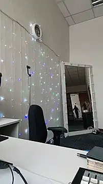 Snapshot of Juicy_PeachLux chatting on 16, 2, 2026 Juicy PeachLux online show from 16, 2, 2026