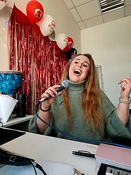 Snapshot of Juicy_PeachLux chatting on 6, 3, 2026 Juicy PeachLux online show from 6, 3, 2026