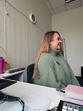 Snapshot of Juicy_PeachLux chatting on 9, 4, 2026 Juicy PeachLux online show from 9, 4, 2026