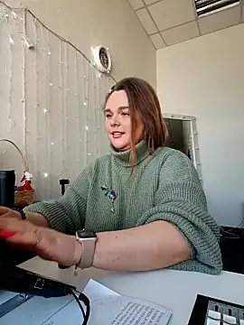 Snapshot of Juicy_PeachLux chatting on 13, 4, 2026 Juicy PeachLux online show from 13, 4, 2026