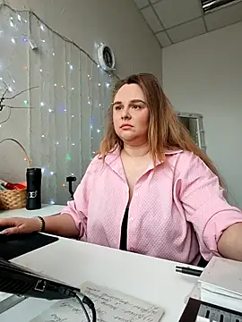 Snapshot of Juicy_PeachLux chatting on 1, 5, 2026 Juicy PeachLux online show from 1, 5, 2026