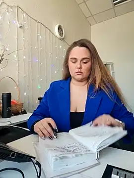 Snapshot of Juicy_PeachLux chatting on 3, 5, 2026 Juicy PeachLux online show from 3, 5, 2026