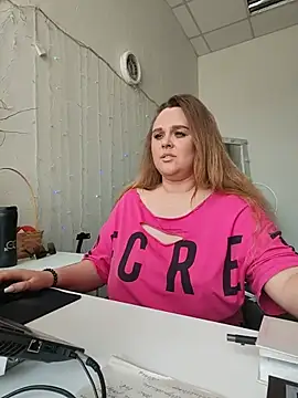 Snapshot of Juicy_PeachLux chatting on 23, 5, 2026 Juicy PeachLux online show from 23, 5, 2026