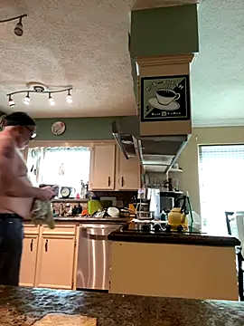 superbearboss online show from 26, 11, 2025