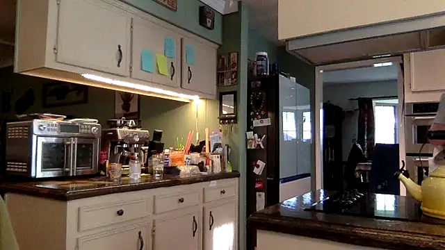 superbearboss online show from 20, 12, 2025