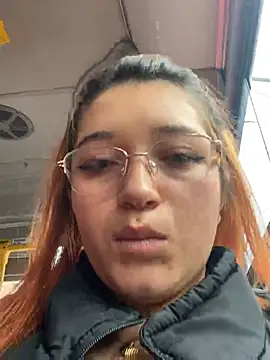 Snapshot of Karina_Leon chatting on 29, 4, 2026 Karina Leon online show from 29, 4, 2026