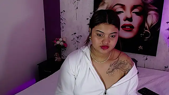 Scarlett  Johanson online show from 8, 3, 2025