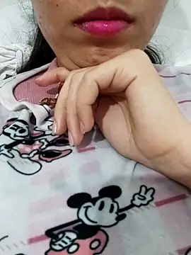 Snapshot of saraaxx1 chatting on 19, 2, 2026 saraaxx1 online show from 19, 2, 2026