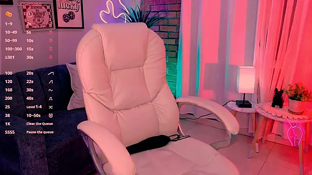 beautifulchleo online show from 1, 10, 2025