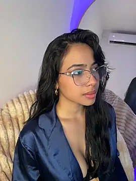 Snapshot of _Emily_Thompson_ chatting on 3, 3, 2026 Emily Thompson online show from 3, 3, 2026