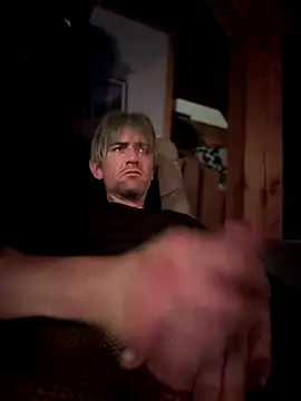 Snapshot of 6poundtown9 chatting on 28, 10, 2025 6poundtown9 online show from 28, 10, 2025