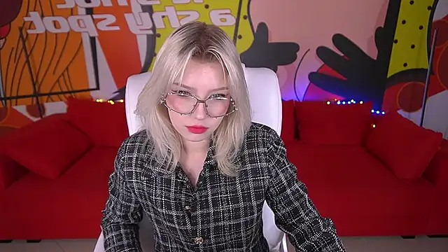 Snapshot of SelenaIris chatting on 17, 3, 2025 SelenaIris online show from 17, 3, 2025