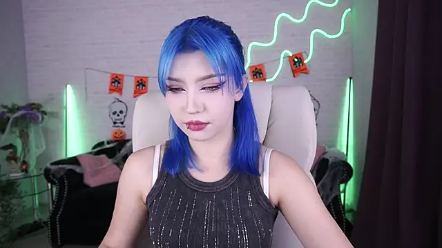 Snapshot of SelenaIris chatting on 28, 10, 2025 SelenaIris online show from 28, 10, 2025