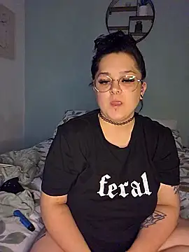 Saucy-Serenity online show from 29, 9, 2025