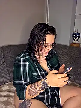 Saucy-Serenity online show from 22, 10, 2025