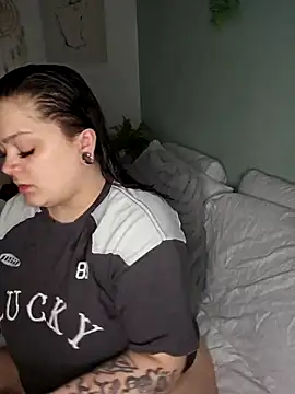 Snapshot of Saucy-Serenity chatting on 21, 3, 2026 Saucy-Serenity online show from 21, 3, 2026