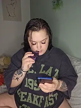 Saucy-Serenity online show from 15, 5, 2026